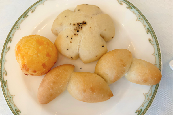 コロンビア号・ダイニングルーム②